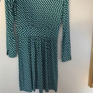 Vineyard Vines Long Sleeve Stretchy Soft Dress